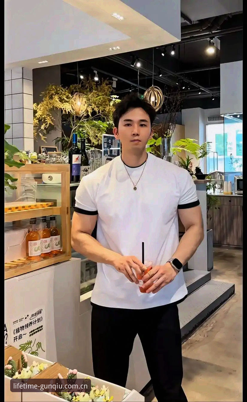 身高6英尺8英寸的大个子，在草地上竟然是个被发球“照顾”的例外，这事儿还真不多见。迪亚洛赢球那天，现场球迷大概都捏着一把汗，前两盘抢七输掉，第三盘才靠两次关键破发锁定胜局。比分牌上那个6-7(7)、6-4、7-5，看着像过山车，但盘盘都在爬坡。